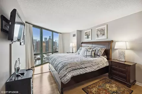 111 W Maple St #1802, Chicago, IL 60610 photo 14