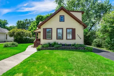 1026 Logan Ave, Elgin, IL 60120