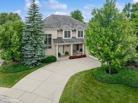 932 Edgebrook Ln, Northbrook, IL 60062