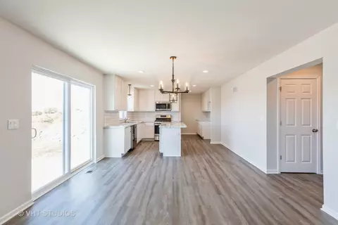 1384 Clifton Ave, Beecher, IL 60401 photo 6