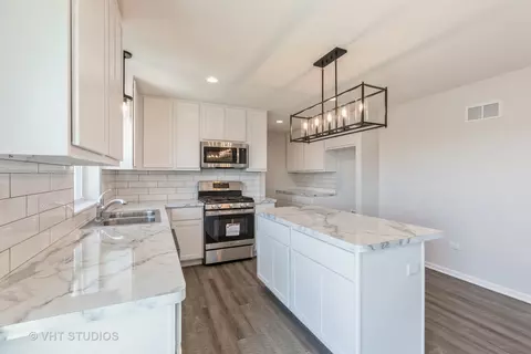 1384 Clifton Ave, Beecher, IL 60401 photo 5