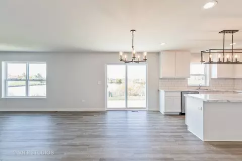1384 Clifton Ave, Beecher, IL 60401 photo 7
