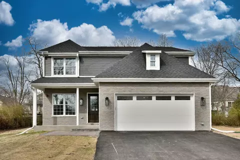 316 Fairway Rd, Lake Zurich, IL 60047
