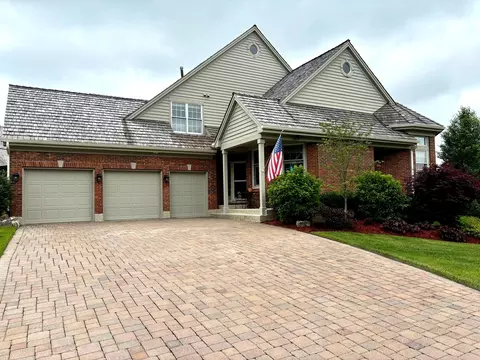 22051 W Vernon Ridge Dr #1, Mundelein, IL 60060