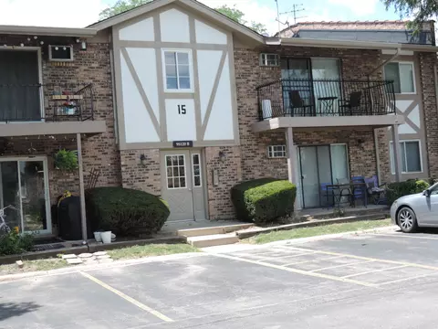 9 S120 Lake Dr #15B-105, Willowbrook, IL 60527