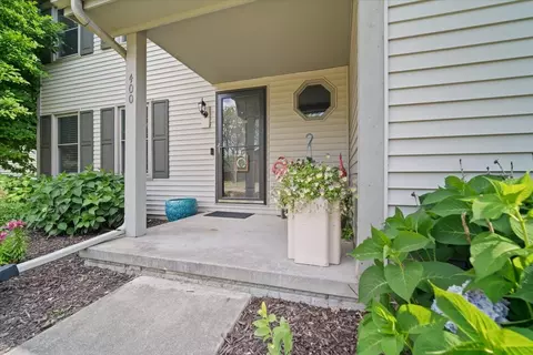 400 Park Place Dr, Normal, IL 61761 photo 2