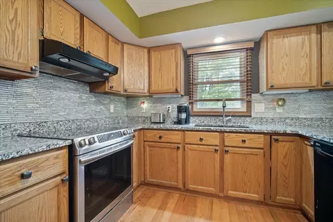400 Park Place Dr, Normal, IL 61761 photo 9