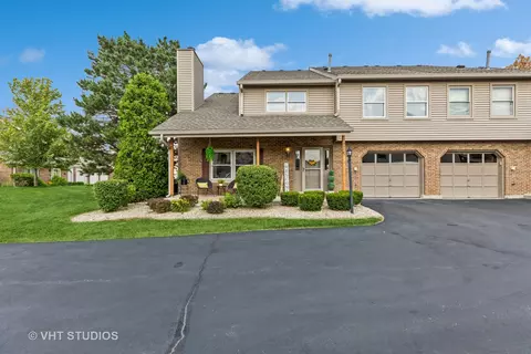 9366 Bradford Ln, Orland Park, IL 60462
