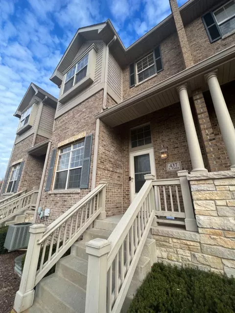 437 E Potter St, Wood Dale, IL 60191