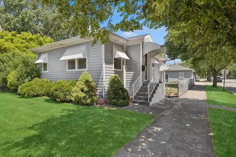 946 Elgin Ave, Forest Park, IL 60130