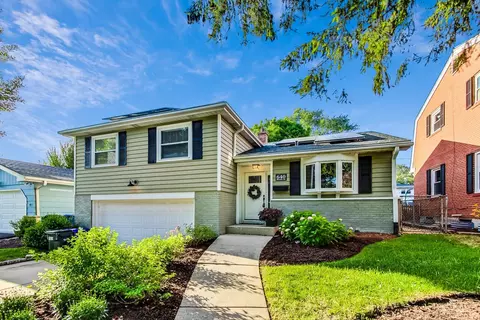 640 Marston Ave, Glen Ellyn, IL 60137