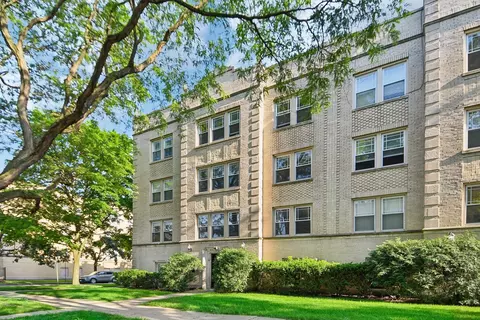 802 Dobson St #1, Evanston, IL 60202