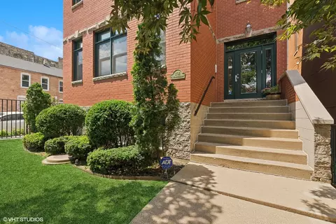 1102 N Marshfield Ave #1E, Chicago, IL 60622
