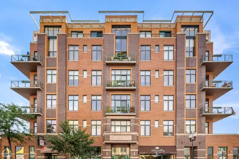 3631 N Halsted St #212, Chicago, IL 60613