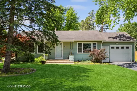 111 Carpenter Blvd, Carpentersville, IL 60110