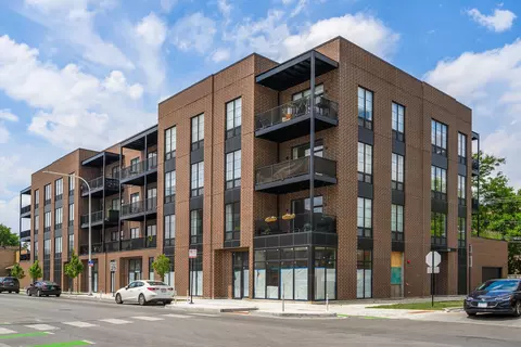 504 N Leavitt St #206, Chicago, IL 60612