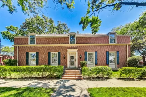 8201 S Rhodes Ave, Chicago, IL 60619