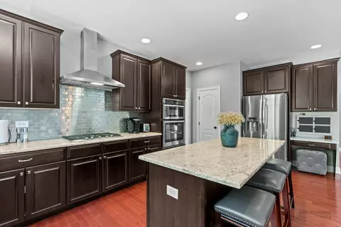 3666 Open Pkwy, Elgin, IL 60124 photo 11