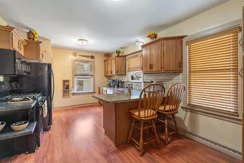 Kitchen - 439 Illinois St, East Dundee, IL 60118 photo 1 of 4