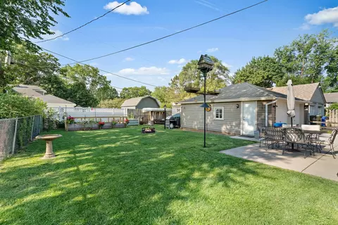 Exterior - 439 Illinois St, East Dundee, IL 60118 photo 5 of 7