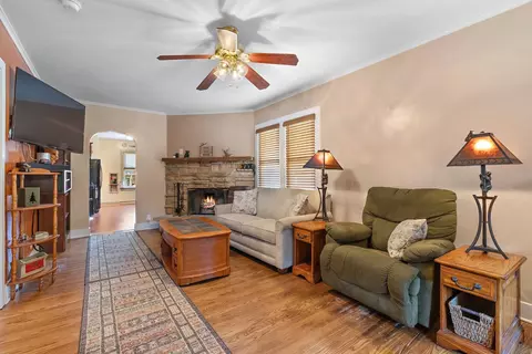 Living - 439 Illinois St, East Dundee, IL 60118 photo 1 of 4