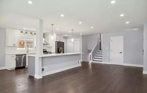 333 Dodge Ave, Evanston, IL 60202 photo 3