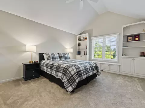 Bedroom - 1640 Stone Ridge Ln, Algonquin, IL 60102 photo 2 of 4