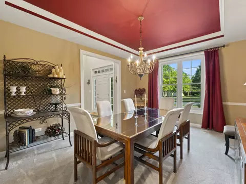 Dining - 1640 Stone Ridge Ln, Algonquin, IL 60102 photo 2 of 2