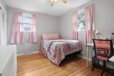 Bedroom - 4336 Mann St, Oak Forest, IL 60452 photo 3 of 4