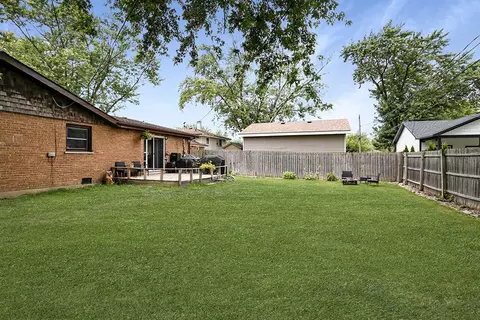 Exterior - 4336 Mann St, Oak Forest, IL 60452 photo 4 of 5