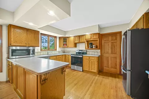 6 Red Hawk Dr, Oswego, IL 60543 photo 10