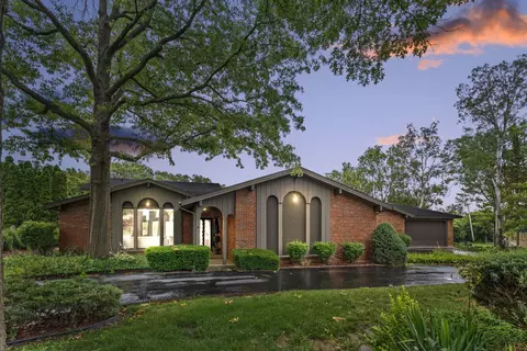 13469 Adsit Rd, Palos Park, IL 60464