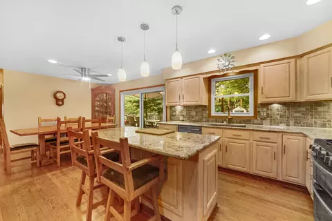 Kitchen - 95 Briargate Rd, Cary, IL 60013 photo 1 of 2