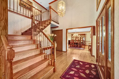 Entry Way - 95 Briargate Rd, Cary, IL 60013 photo 1 of 3