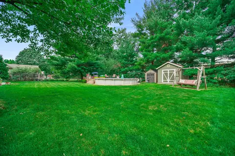 Exterior - 95 Briargate Rd, Cary, IL 60013 photo 6 of 7