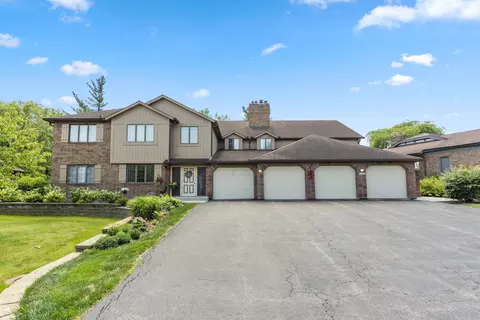 7821 W Golf Dr #1A, Palos Heights, IL 60463