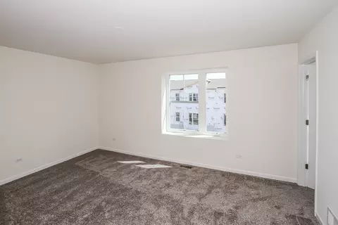 Bedroom - 1119 Dock St, Des Plaines, IL 60018 photo 1 of 6