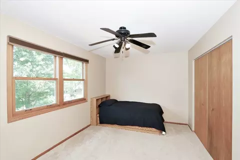 920 N Dovington Dr, Hoffman Estates, IL 60169 photo 23