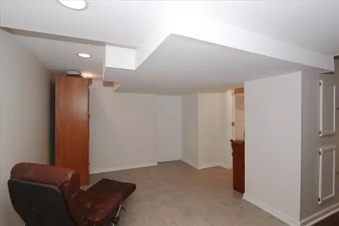 920 N Dovington Dr, Hoffman Estates, IL 60169 photo 29