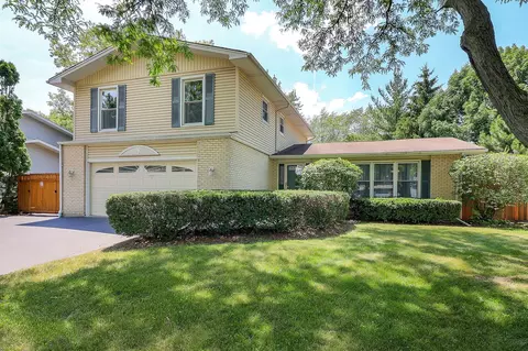 6610 Powell St, Downers Grove, IL 60516