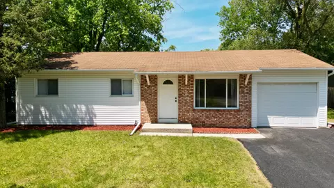 237 Kenilworth Dr, Bolingbrook, IL 60440