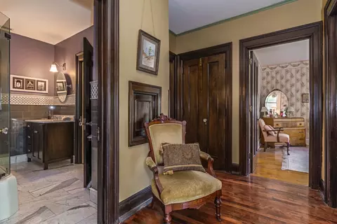 Entry Way - 1414 E Grove St, Bloomington, IL 61701 photo 13 of 18