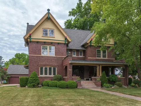 Exterior - 1414 E Grove St, Bloomington, IL 61701 photo 15 of 16