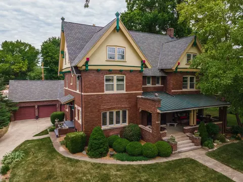 Exterior - 1414 E Grove St, Bloomington, IL 61701 photo 2 of 16