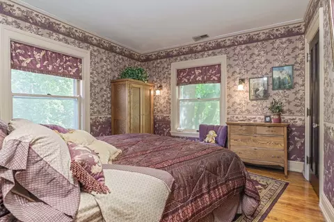 Bedroom - 1414 E Grove St, Bloomington, IL 61701 photo 6 of 10