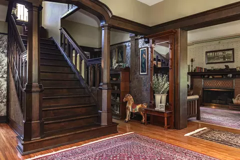 Entry Way - 1414 E Grove St, Bloomington, IL 61701 photo 8 of 18