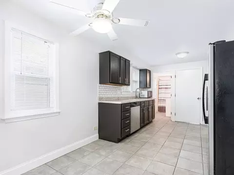 1786 White St, Des Plaines, IL 60018 photo 6
