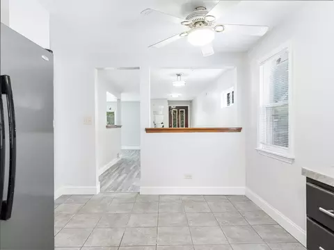 1786 White St, Des Plaines, IL 60018 photo 9