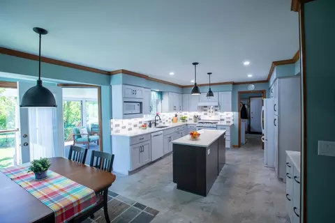 770 Ayers St, Bolingbrook, IL 60440 photo 3