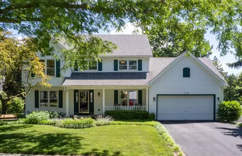 770 Ayers St, Bolingbrook, IL 60440